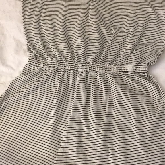 Romper w Grey Stripes - Picture 3 of 8